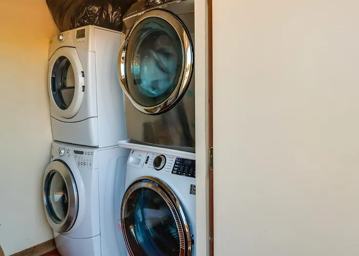 Casita W/ Shared Swim Spa, Close To Hiking! Tucson