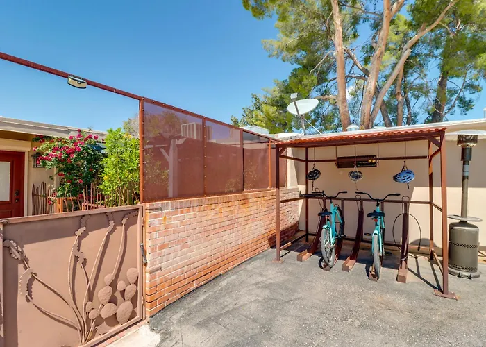 Casita W/ Shared Swim Spa, Close To Hiking! Tucson