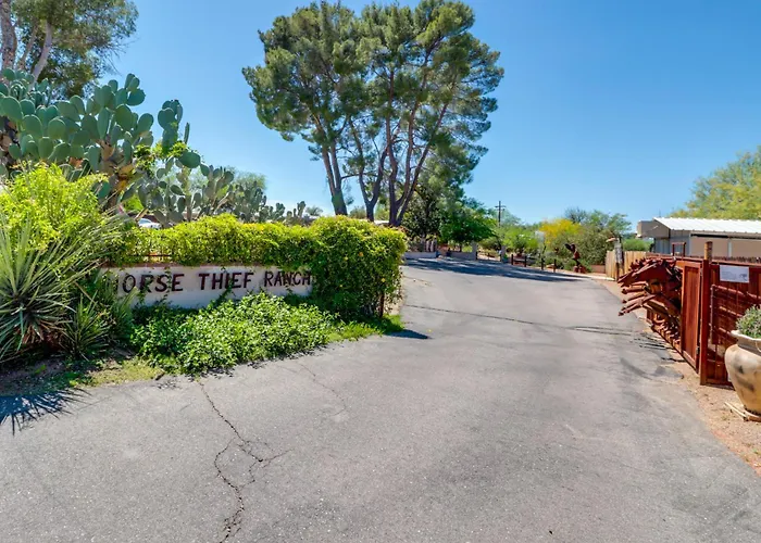 Casita W/ Shared Swim Spa, Close To Hiking! Holiday home